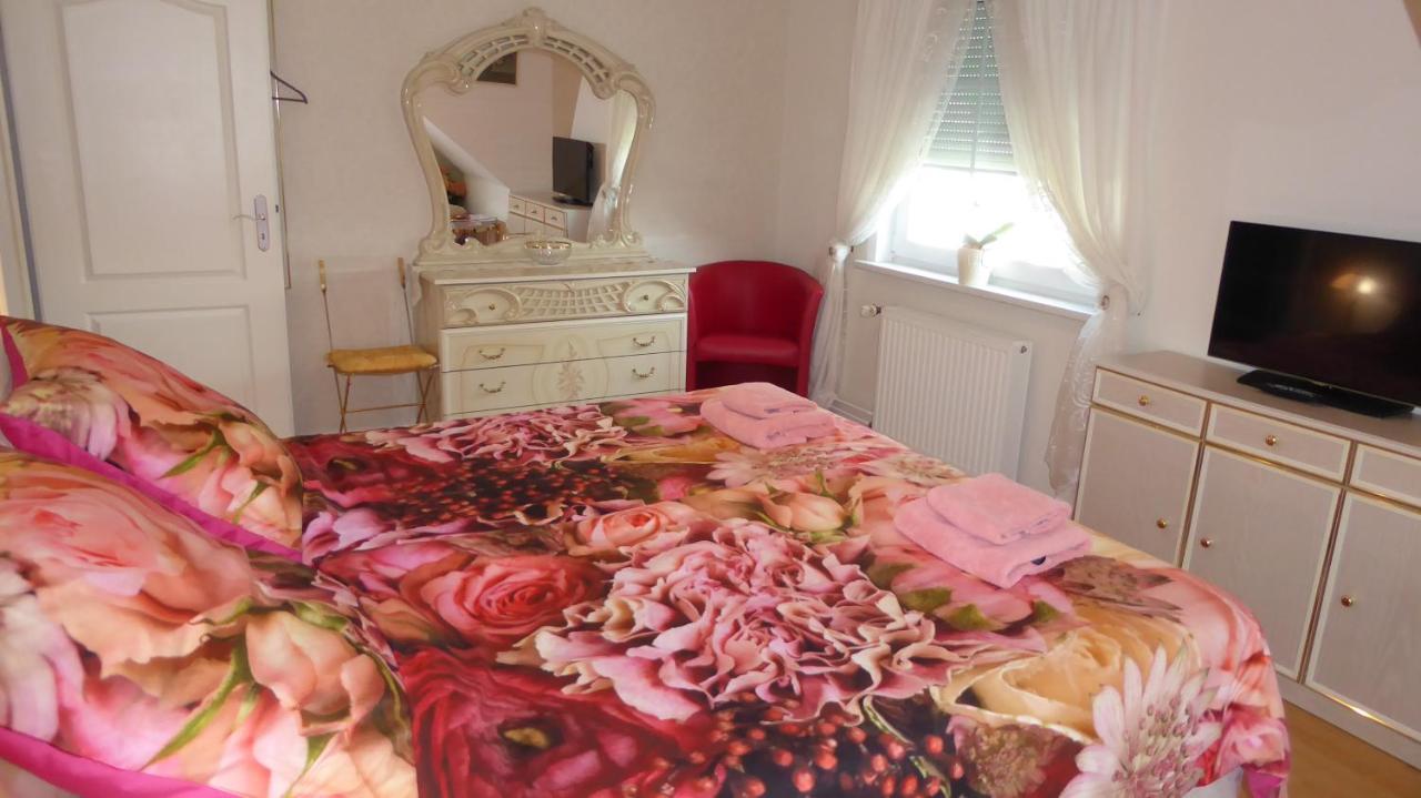 Blumen Apartment Hamburg Luaran gambar